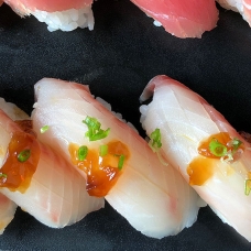 LỢI ÍCH SỨC KHỎE CỦA SUSHI CÁ CAM HAMACHI